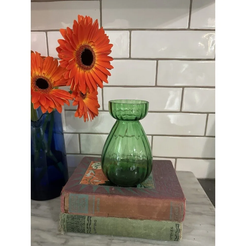 Beautiful Vintage Emerald Green Optic Glass Hyacinth FORCING VASE 6